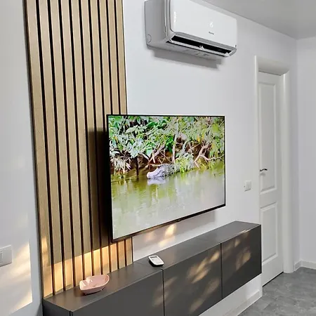 Vegas Luxury Apartment Constanta